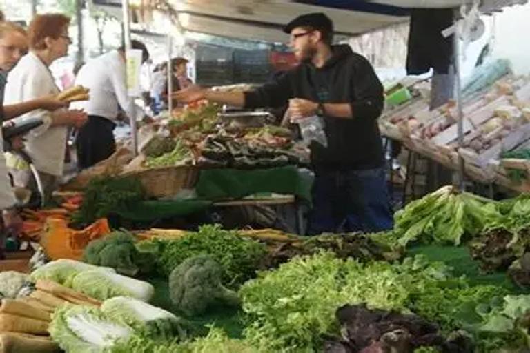 Manifestation pacifique contre la hausse des loyers