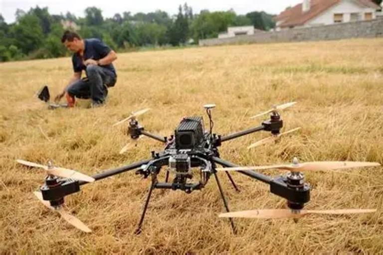 Une start-up zurichoise invente un drone anti-grêle